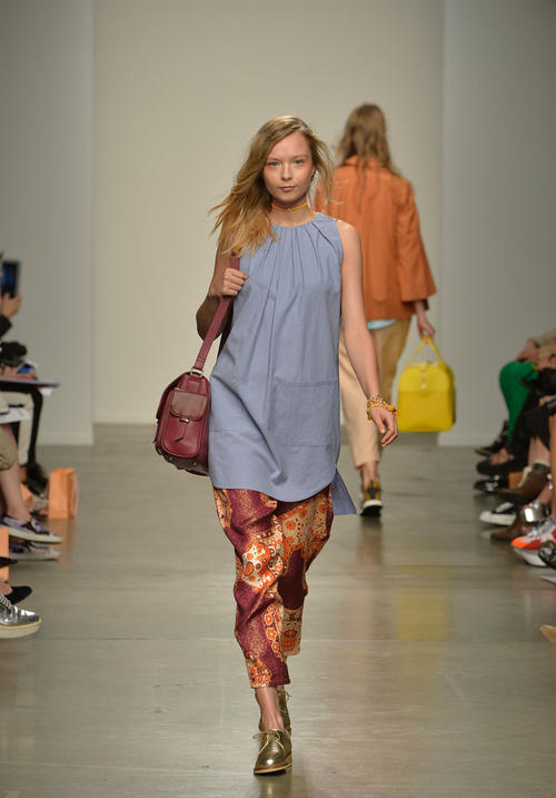 包包推荐小众高级感邮差包,经典时尚百搭邮差包