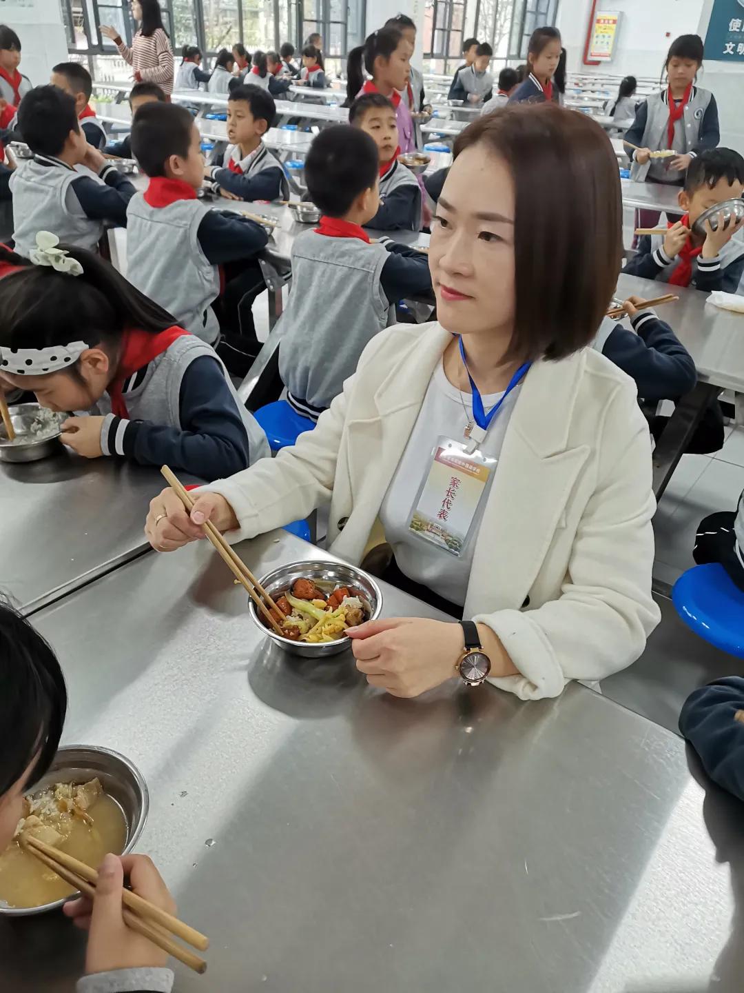 家校合作共育助力线上教学,近视防控与家校合作方案