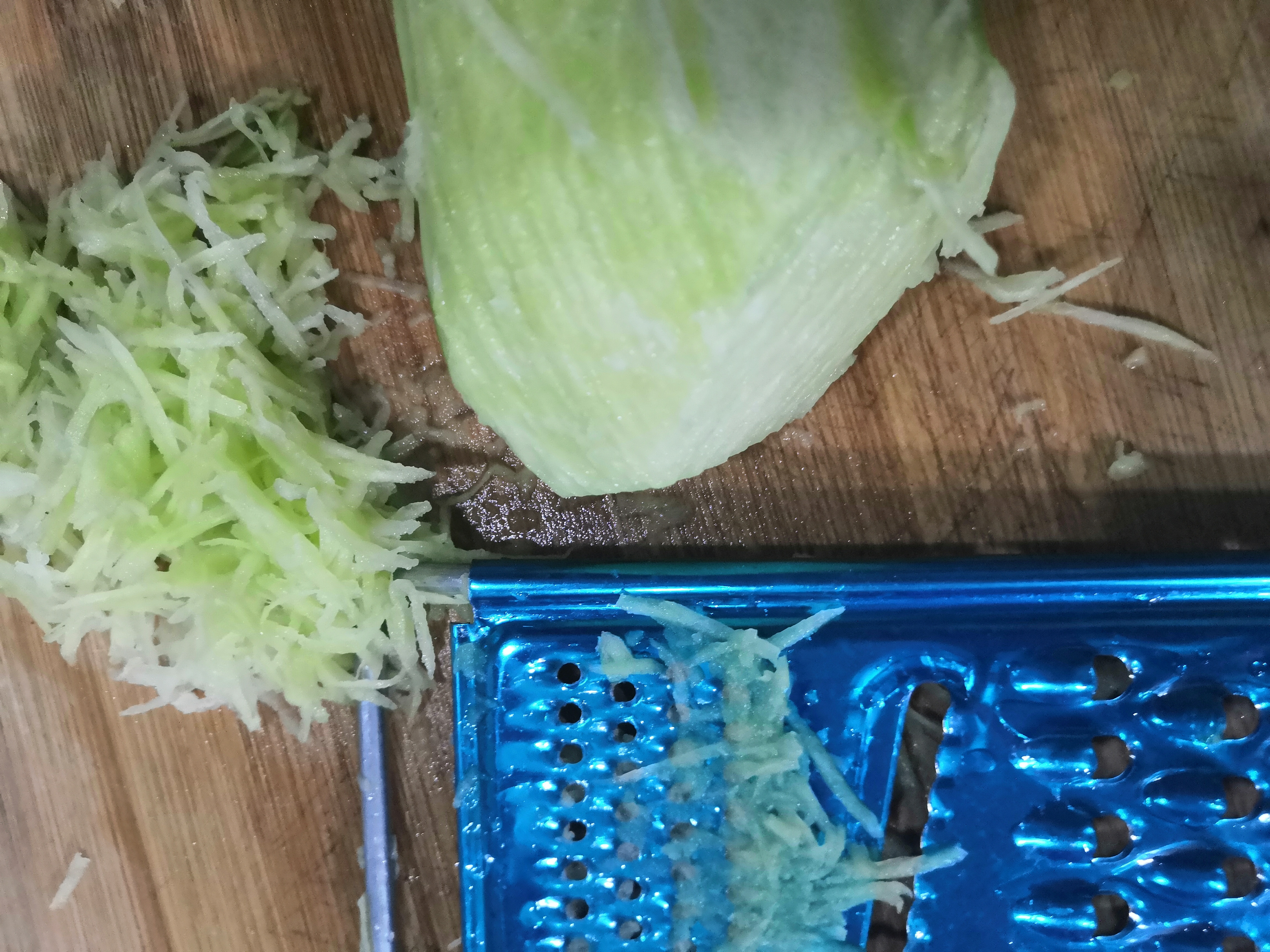 萝卜丝丸子怎么做才能软烂,萝卜丝丸子怎么做第二天也脆脆的