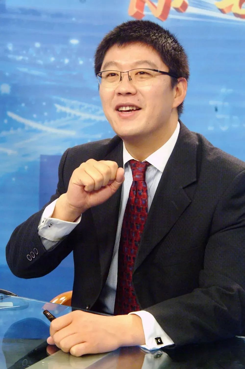 李忠：用钢笔记录粉笔