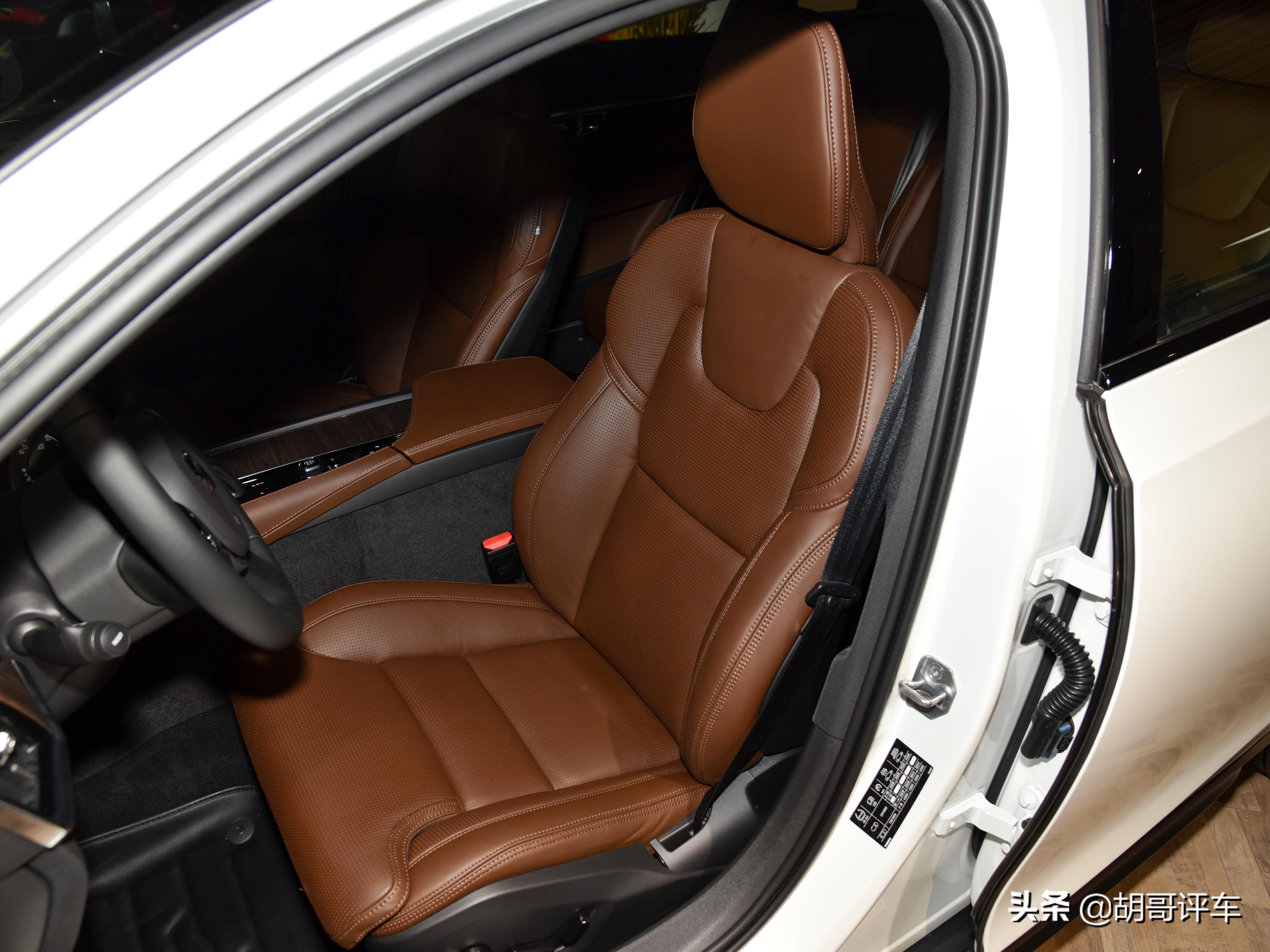 2017款进口沃尔沃v90亮相颜值爆表,动力足性价比高的车