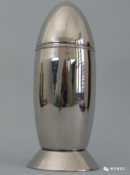 调酒师摇壶花式,调酒师初学用哪种摇酒壶