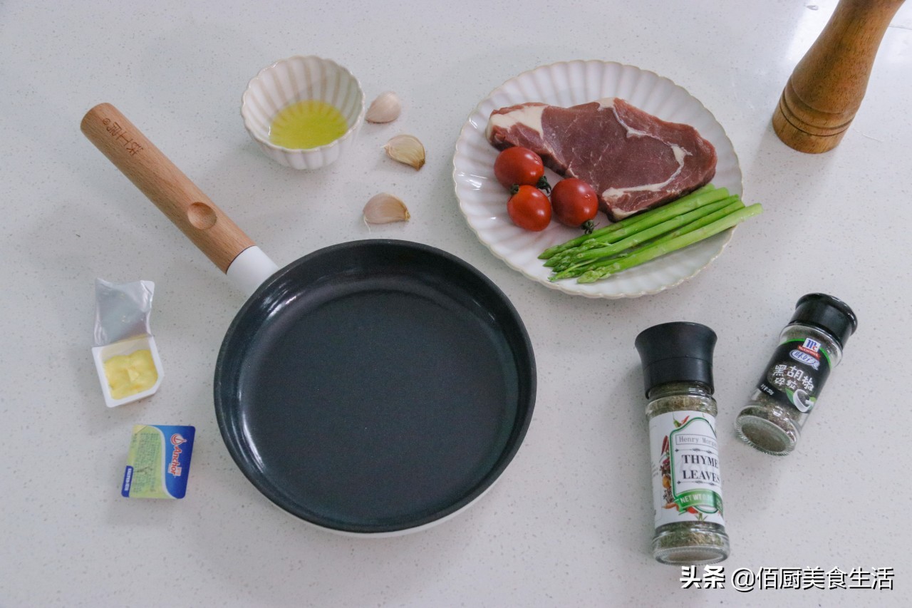 家庭煎牛排怎么煎又嫩又好吃,最简单的煎牛排的做法视频