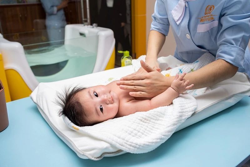 梅州婴皇月子中心多少钱,梅州安琪儿月子中心价格表