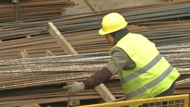 工地年轻人不愿干,年轻员工不肯吃苦