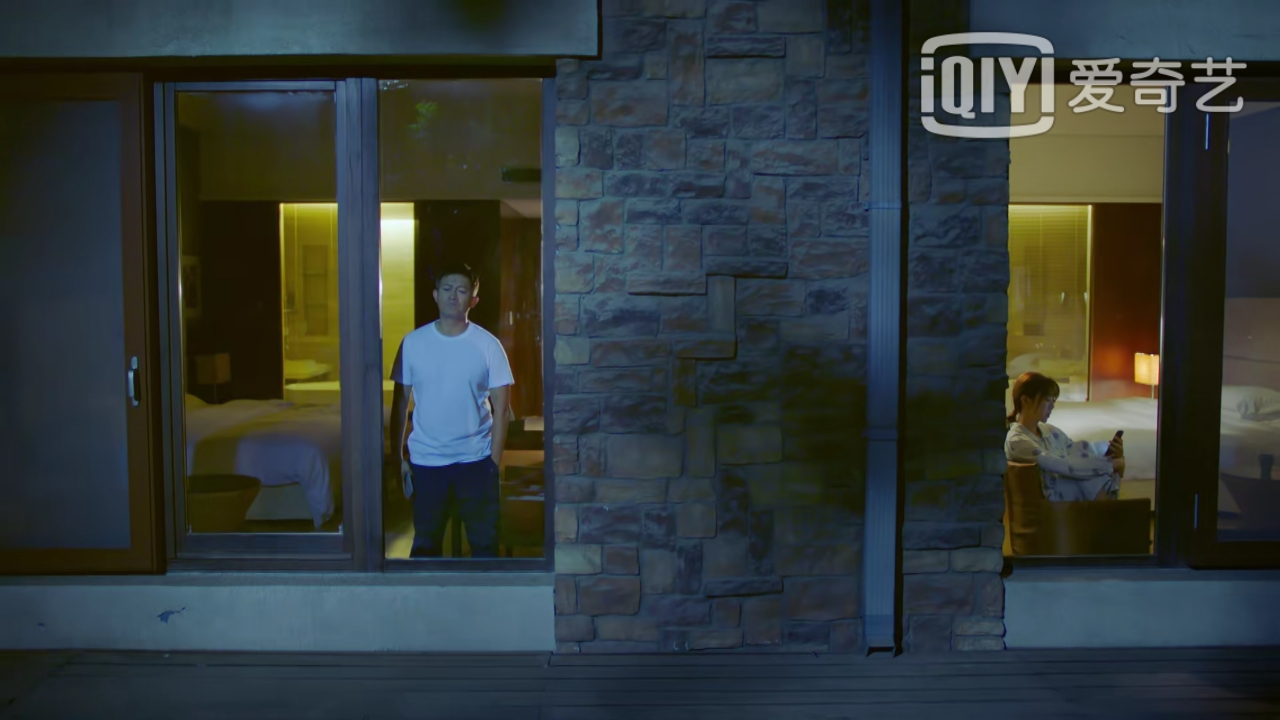 《最美逆行者》医护夫妻玩“别来无恙”文字梗网友：管不住眼泪了