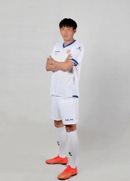 又见“段刘愚式”球员，上港1000万引进学霸球员，爆发力超强