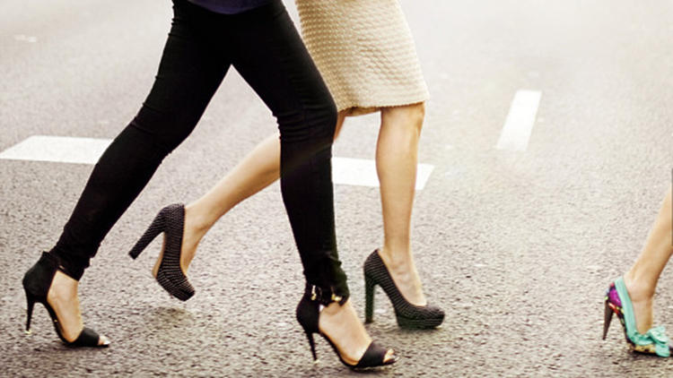 新鞋磨脚后跟处理4种方法,新鞋磨脚处理4种方法运动鞋