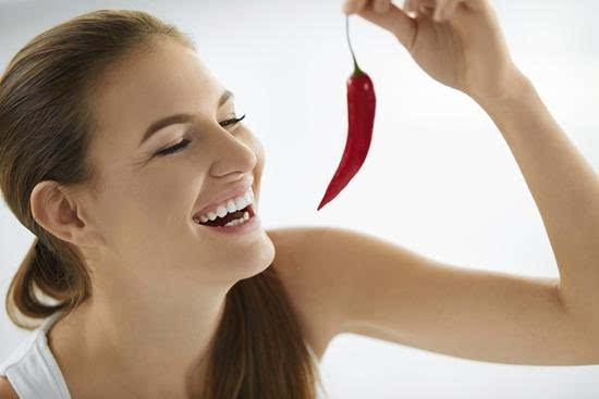 吃辣椒为什么会上火“菊花疼”？有人籍此拿到诺贝尔奖？太简单？