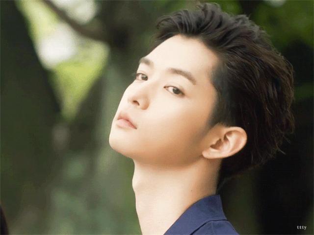 能把绿茶人设舞到女生都讨厌不起来，只有她了吧？