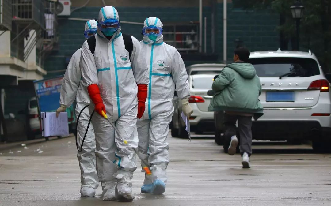 战疫中的40个瞬间,战疫二十四小时纪录片感悟