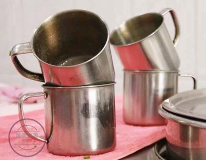 这家芋圆传承三代人的美味与记忆，店面不大，经常排队