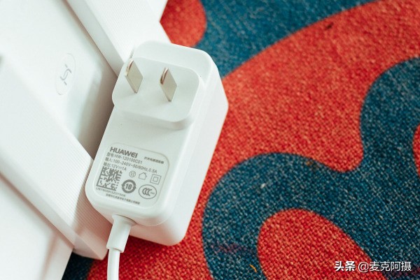 华为凌霄四核ws7200,华为ws5200增强版边缘路由器测评