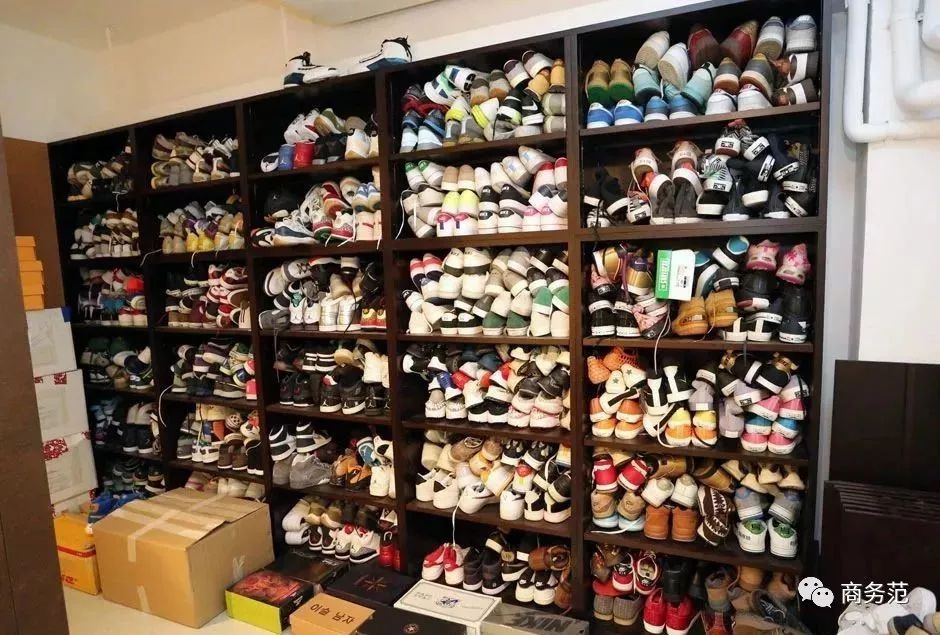 男人买鞋和女人买包一个样,男人买包和女人买包