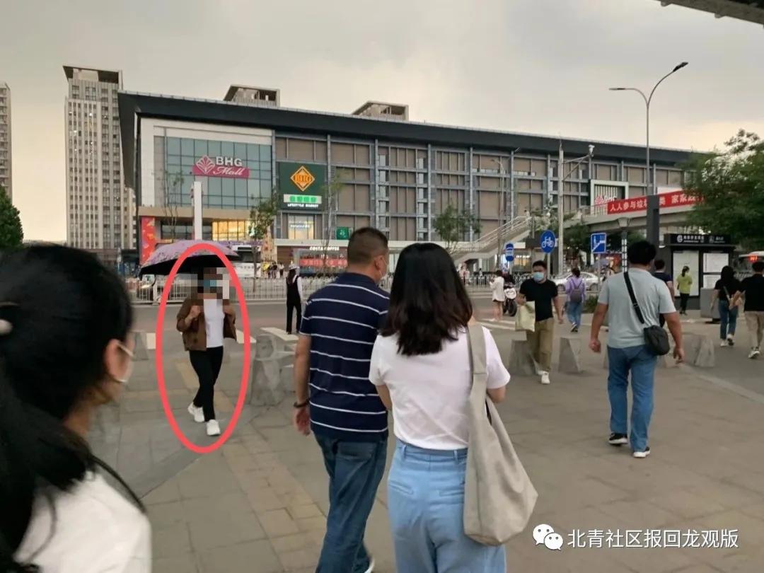 地铁回龙观站门口“黑车”老是“打游击”该如何治理？