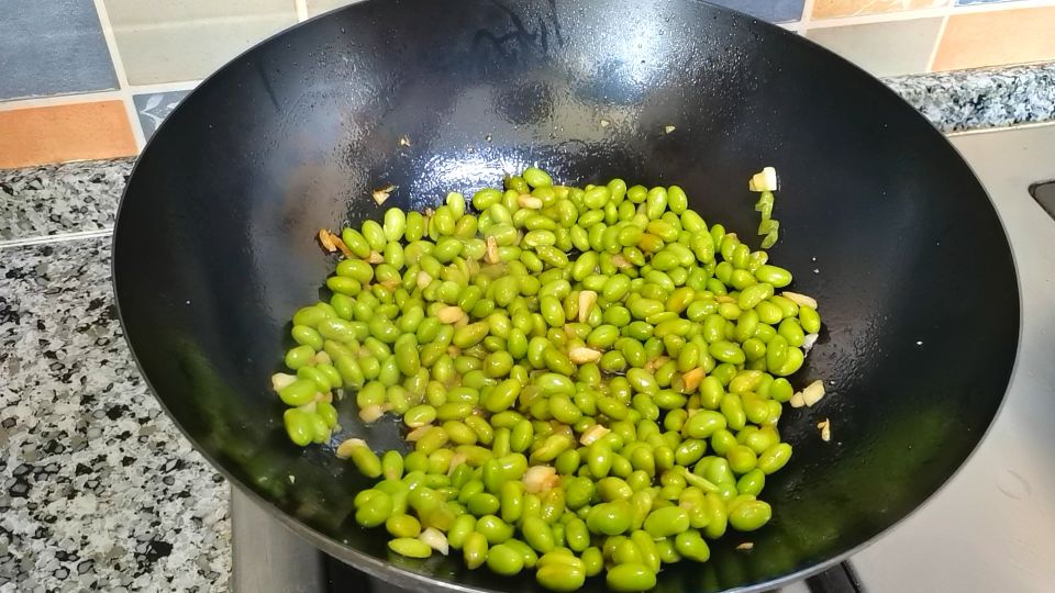 豆米怎么煮汤才好吃,豆米可以和什么炒呢