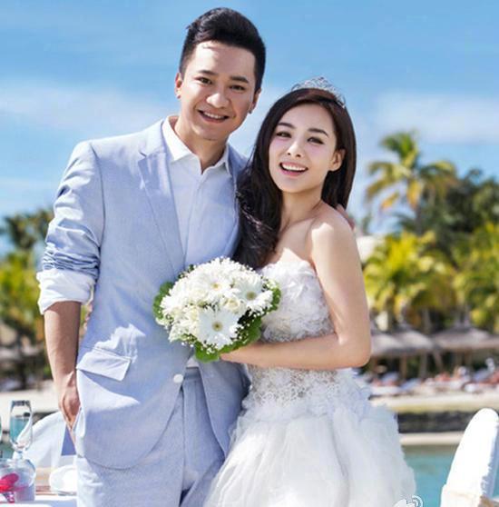 刘璇大秀一字马为运动员加油助威,刘璇回应孕期倒立