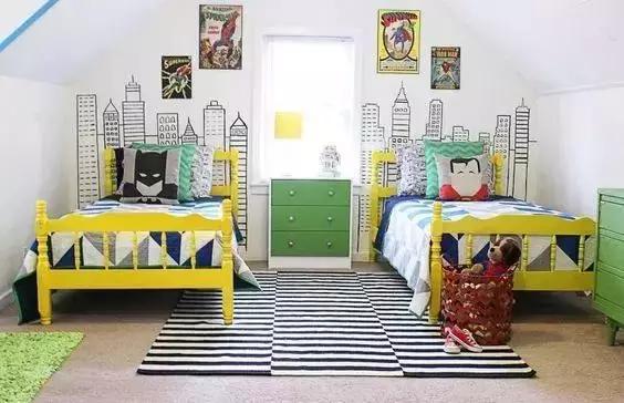 生了二胎都跟妈妈睡卧室如何布置,二胎房间两张床摆放