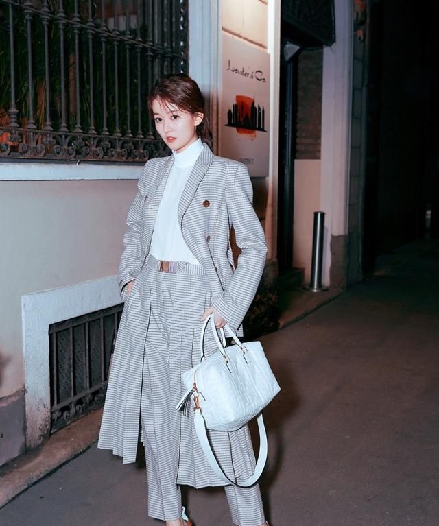 阔腿裤过时了今年流行几种裙子,阔腿裤失宠了今春最火的下装