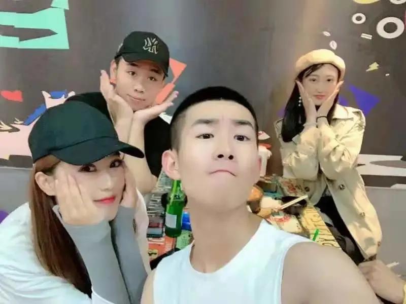 哈尔滨广厦学院蜜雪冰城,北国风光哈尔滨