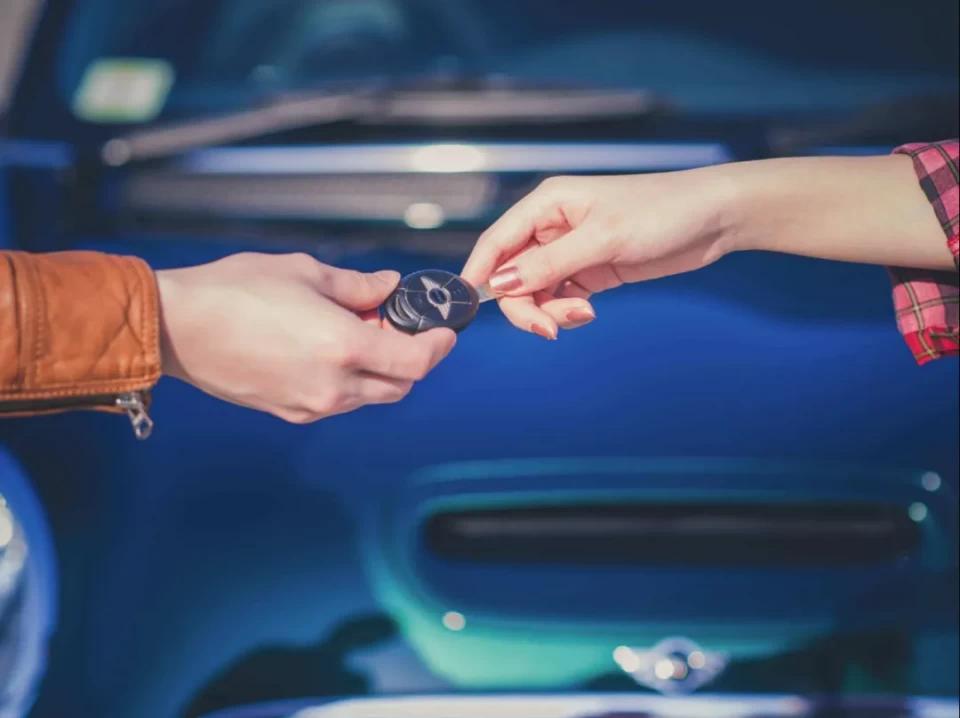 二手车电商全线溃败留下什么启示,千亿级市场