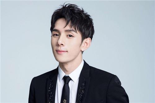 净利润下滑2833%，股价7天暴涨87%，新文化网红套路来了