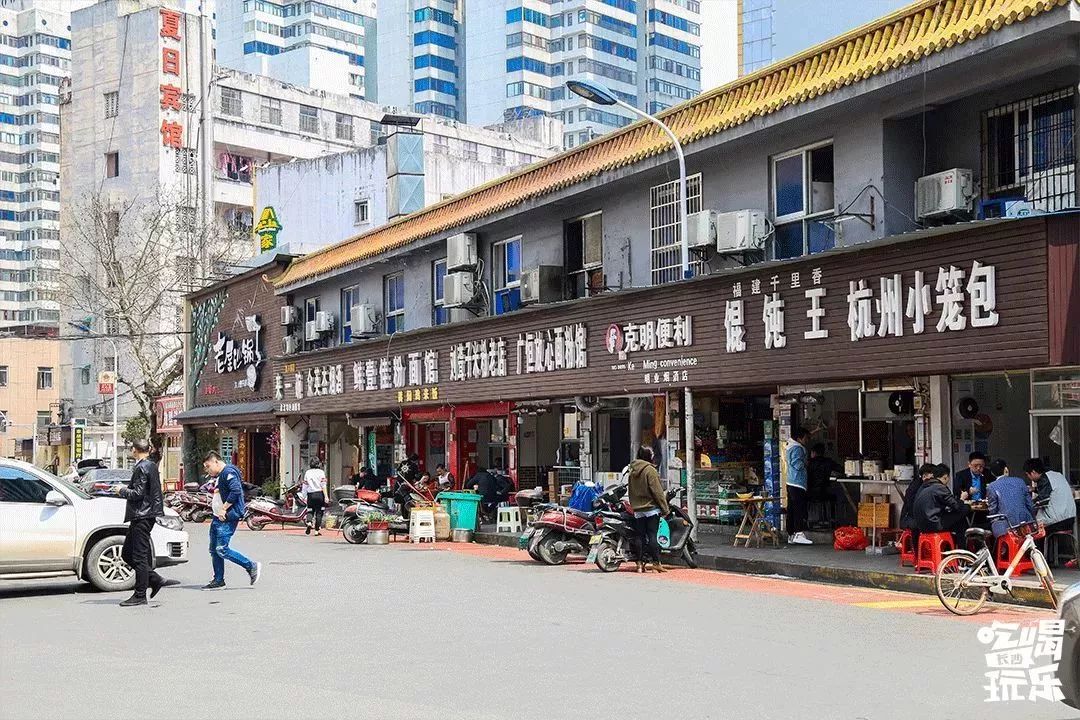 贺龙体育馆附近好吃的小吃,贺龙体育馆附近吃的美食推荐