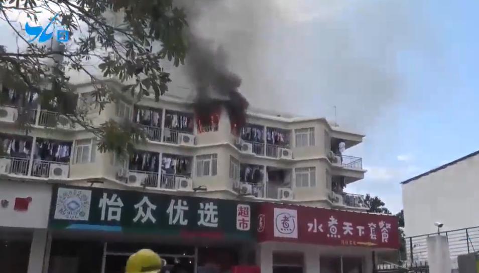 厦门一学校火灾,厦门一厂房突发大火消防前往救援