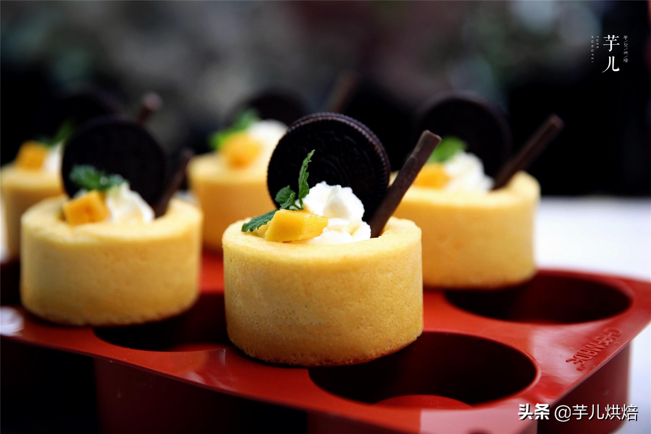 如何做杯子蛋糕好吃,5分钟就可以做好的杯子蛋糕