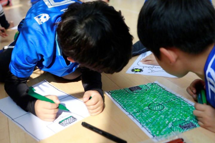 涓夋槦瓒崇悆,涓夋槦灏忓鏍″洯瓒崇悆