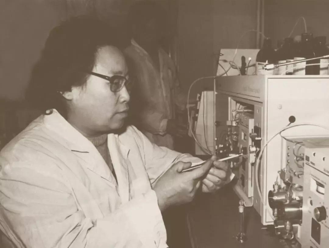 首位获诺贝尔奖的中国籍女科学家,中国首位科学家诺贝尔奖