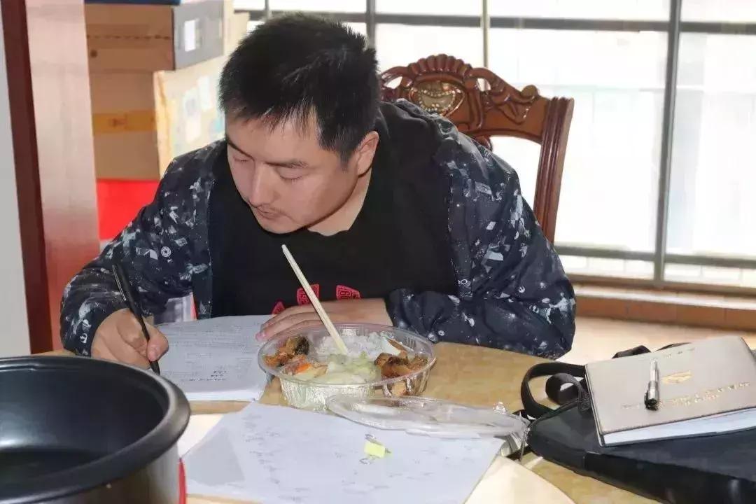 特大网络赌博团伙覆灭案例,警方摧毁跨省网络赌博犯罪团伙