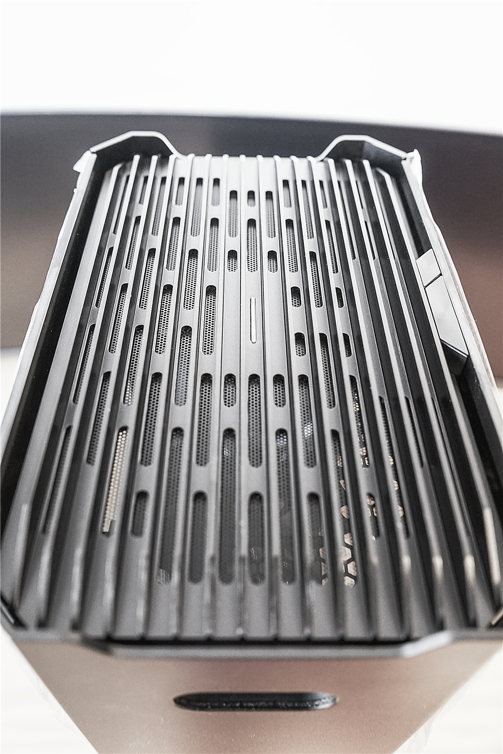 追风者217xe可以装几个硬盘,追风者pk217xe风道解析