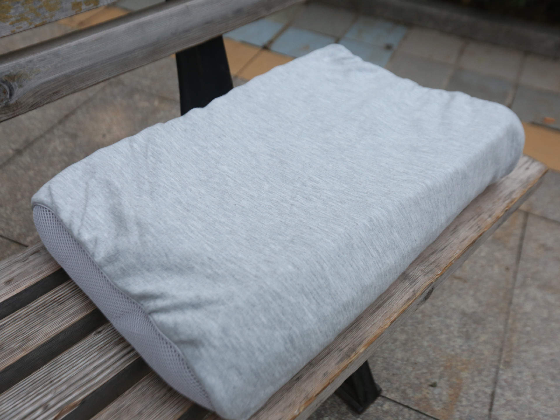 8h释压舒弹纤维枕测评,8h蜂巢枕头