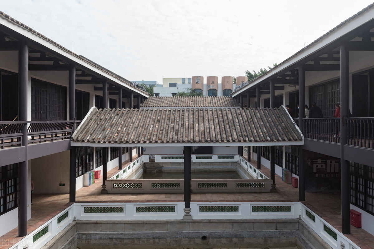 大专应届毕业生可以报直招士官吗,大学应届毕业生可以报直招士官吗