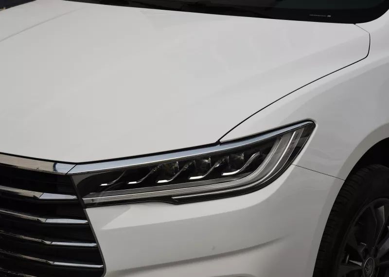 7万左右比亚迪新能源轿车,比亚迪秦7万左右的车是哪一款