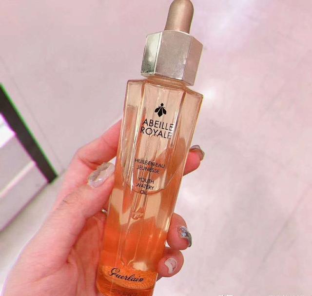 精华液测评:这些精华液美白补水,一涂告别暗黄干皮!小仙女必备