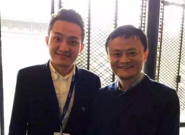 孙宇晨戏耍巴菲特花钱了吗,巴菲特给孙宇晨送钱