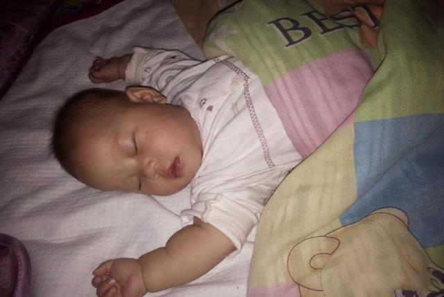 夜奶频繁导致妈妈气血不足,夜奶频繁夜醒怎么治疗