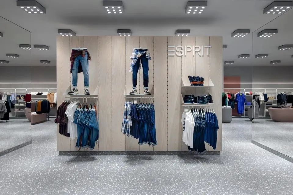 珍藏多年的美特斯邦威,80后心中的奢侈品