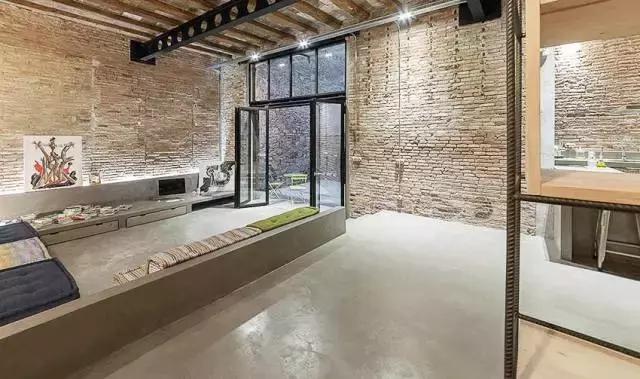 「布稀奇」裸砖墙这应用手法,除了糙汉子还有谁敢这么“裸”?