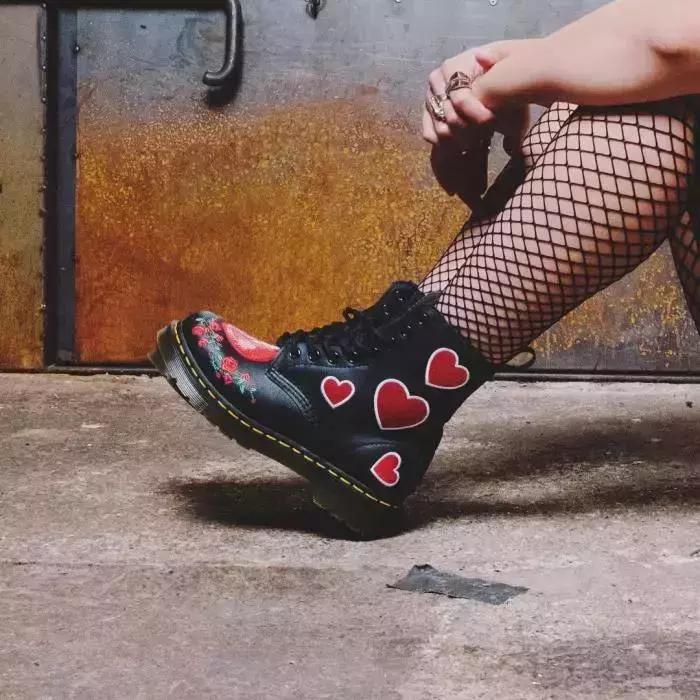 情人节穿搭提前准备起来,情人节最受欢迎的单品