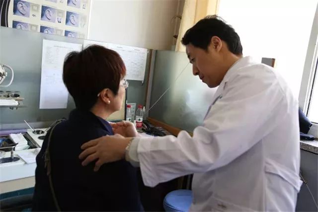 北京甲状腺专家网上问诊,北京甲状腺知名专家