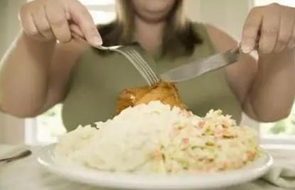 双相情感障碍症会暴食还是厌食,双相情感障碍暴食症