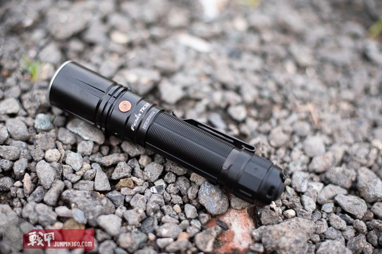 fenixtk30手电测评,fenixtk30激光手电拆解