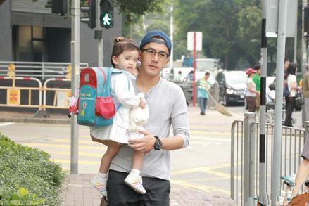 杨幂离婚后频秀厨艺,十足贤妻良母范儿,刘恺威却吃不到了