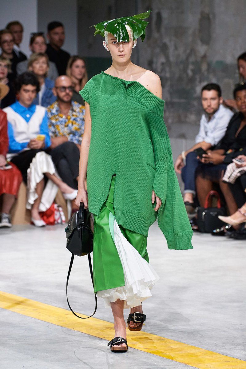 盘点四大时装周那些看不懂的奇葩设计，这15个品牌谁才是一号怪咖