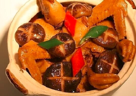 香菇鸡肉煲怎么做好吃又简单,鸡肉香菇煲鸡汤做法大全