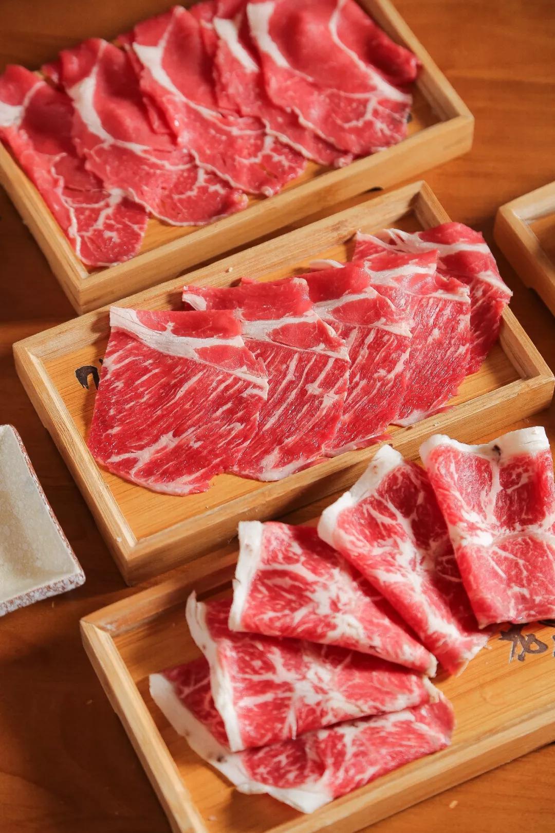 寿喜烧128元双人餐,西安围着寿喜烧自助怎么吃