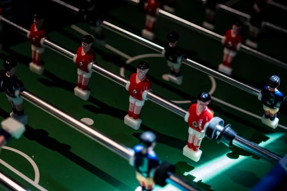 轰趴馆里的小型ktv多少钱,酒店式公寓轰趴棋牌馆